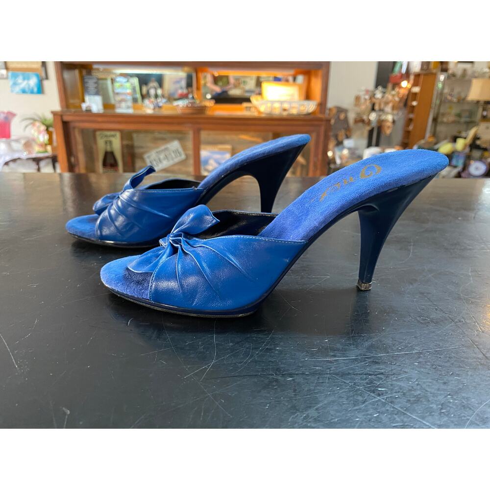 vintage 1970s blue leather mules 70s high heel shoes stilettos ruffle bow size 6